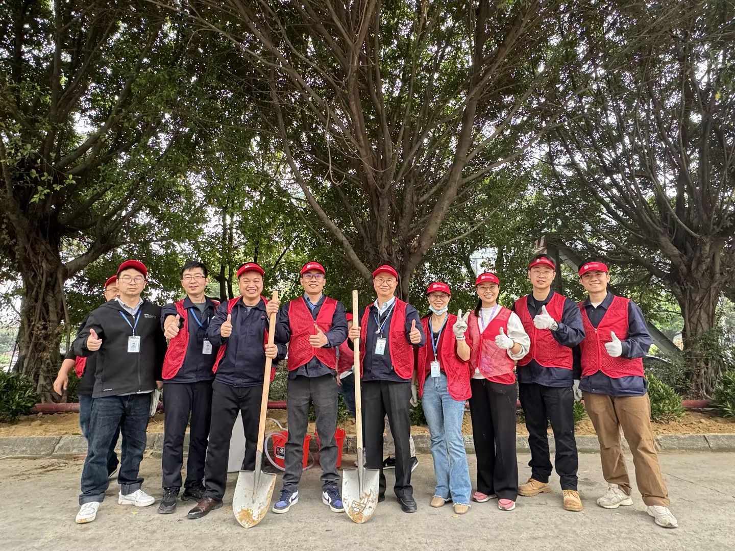 2024年J9集团科技植一抹新绿 寄一份希望植树节